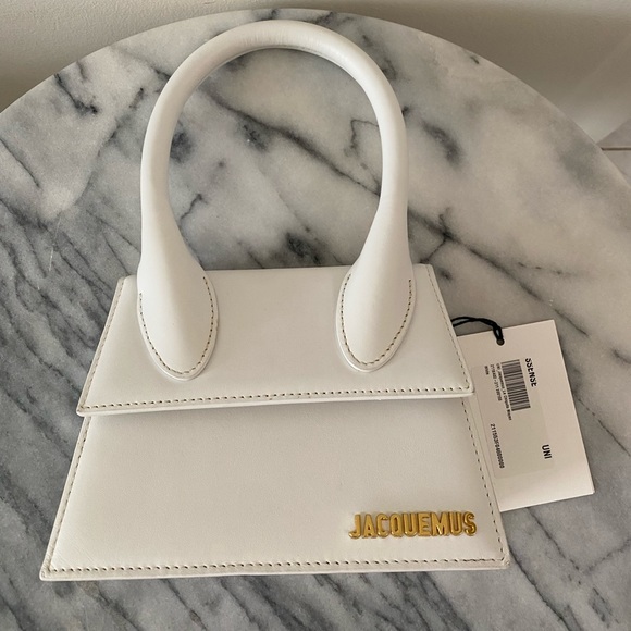 Jacquemus Handbags - Jacquemus White “Le Chiquito Moyen” Bag